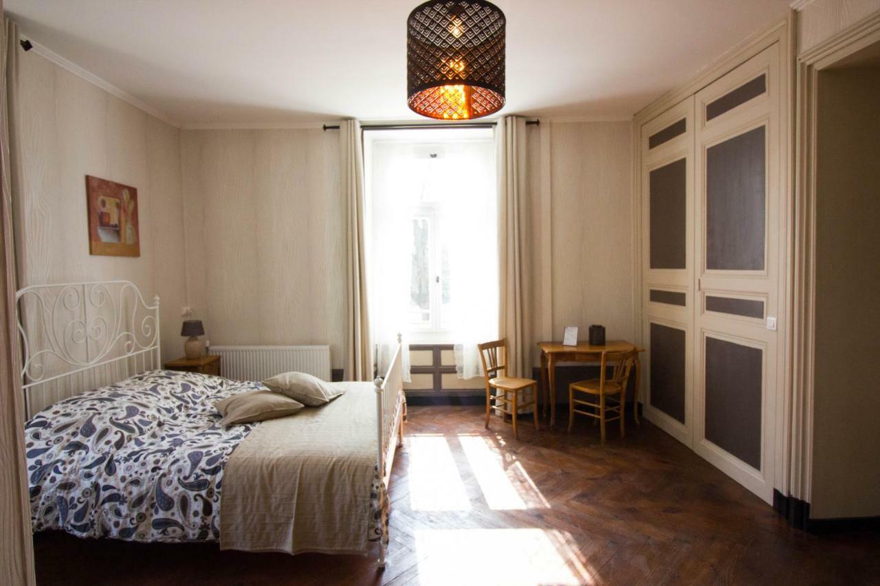 Saint-Germain-Lembron Domaine Des Lilas מראה חיצוני תמונה